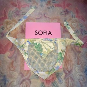 beautiful handmade floral utility pouch.